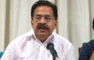 'ഐടി വകുപ്പ് മുഖ്യമന്ത്രിക്ക് സ്വർണഖനി; രാജി വയ്ക്കണമെന്ന് രമേശ് ചെന്നിത്തല