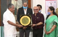 ഇത്രയേറെ വെല്ലുവിളികൾ നിറഞ്ഞ കാലഘട്ടത്തിൽ ഒരു ചീഫ് സെക്രട്ടറിയും ജോലി ചെയ്യേണ്ടി വന്നിട്ടില്ലെന്ന് മുഖ്യമന്ത്രി; ടോം ജോസിന് യാത്രയയപ്പ്
