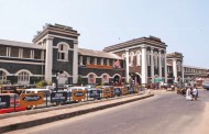 സാമൂഹിക അകലം പേരിന് മാത്രം; തിരുവനന്തപുരത്ത് നിരവധി പ്രതിഷേധ സമരങ്ങൾ