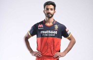 അരങ്ങേറ്റത്തില്‍ തന്നെ 50; തുടക്കം ഗംഭീരമാക്കി ദേവ്ദത്ത് പടിക്കല്‍