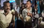 ബസ് സ്റ്റോപ്പിൽ നിന്ന യുവതിയെ കയറിപ്പിടിച്ചു; പൊലീസുകാരനെ നാട്ടുകാർ വളഞ്ഞിട്ട് തല്ലി