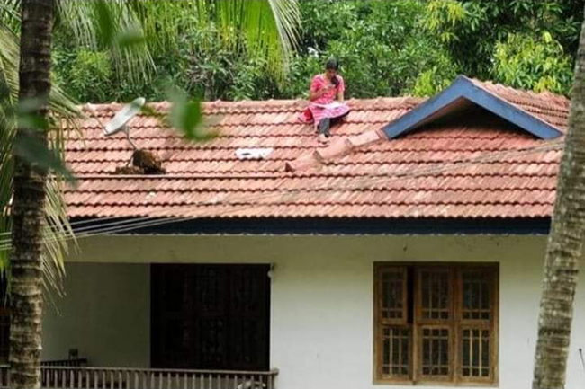 ഇനി പഠിക്കാൻ നമിതക്ക് പുരപ്പുറത്തു കയറേണ്ട; വീട്ടിനുള്ളിൽ 4G സേവനമൊരുക്കി ജിയോ