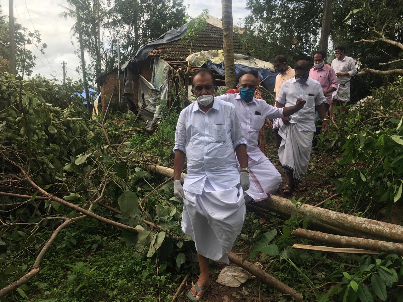 എംപി വാക്കുകൊടുത്തു - യുവഗ്രാമം വീടിന്റെ പുനർനിർമ്മാണം പൂർത്തിയാക്കി.