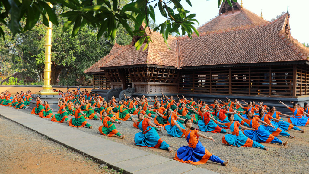 നവതിയുടെ നിറവില്‍ കേരള കലാമണ്ഡലം