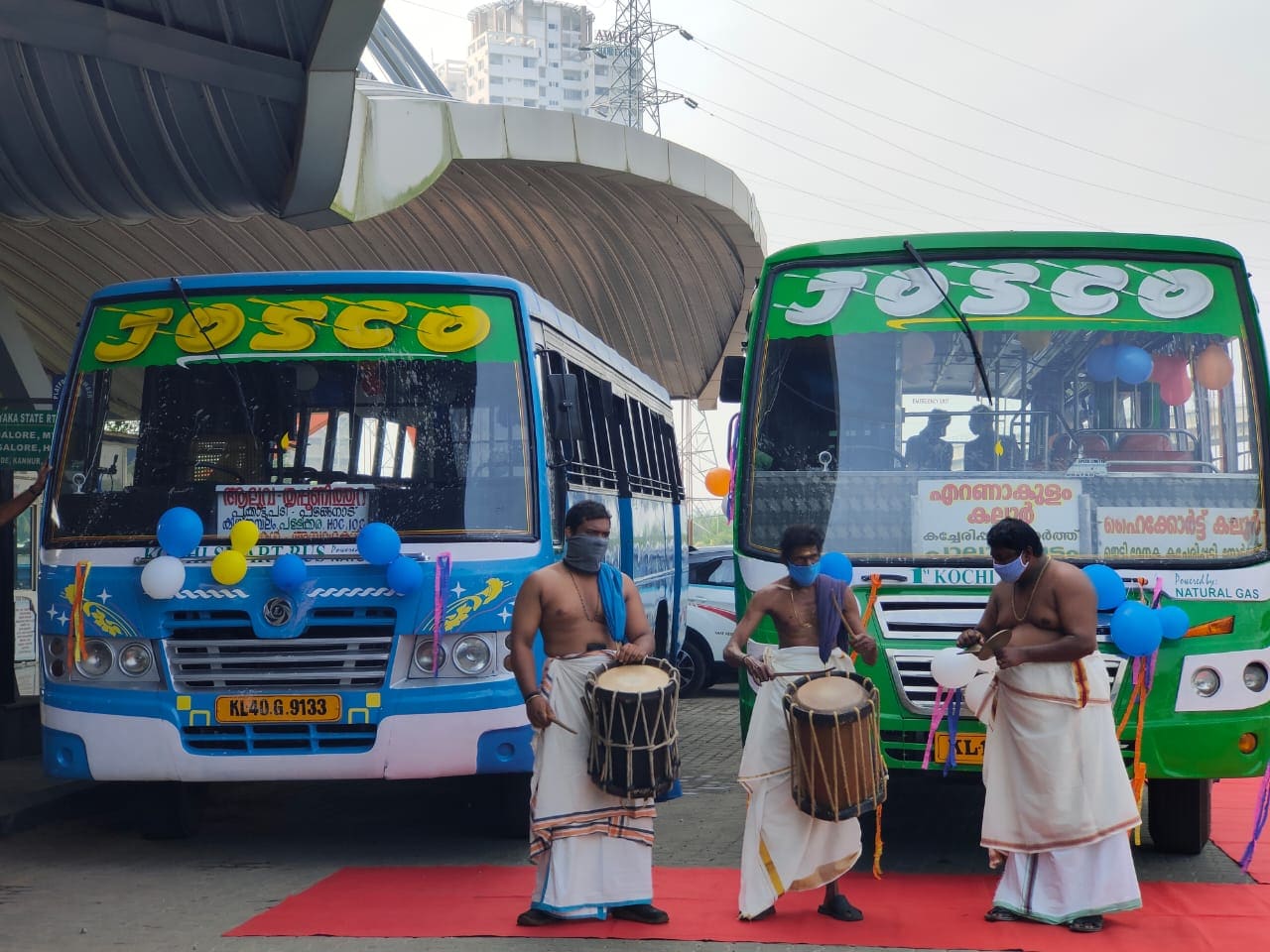 പ്രകൃ‍തി വാതകത്തിൽ ഓടുന്ന സ്മാർട്ട് ബസുകൾ കേരളത്തിലും; കൊച്ചി നഗരത്തിൽ രണ്ട് ബസ് സർവ്വീസ്