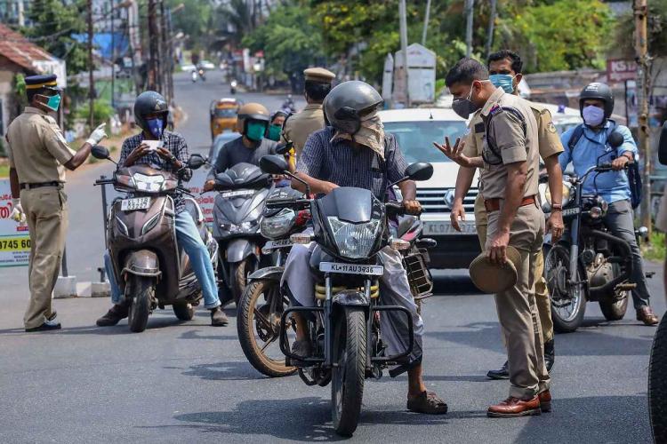 കൊവിഡ് വ്യാപനം : നിയന്ത്രണങ്ങള്‍ കർശനമാക്കാന്‍ സർക്കാർ നിർദേശം